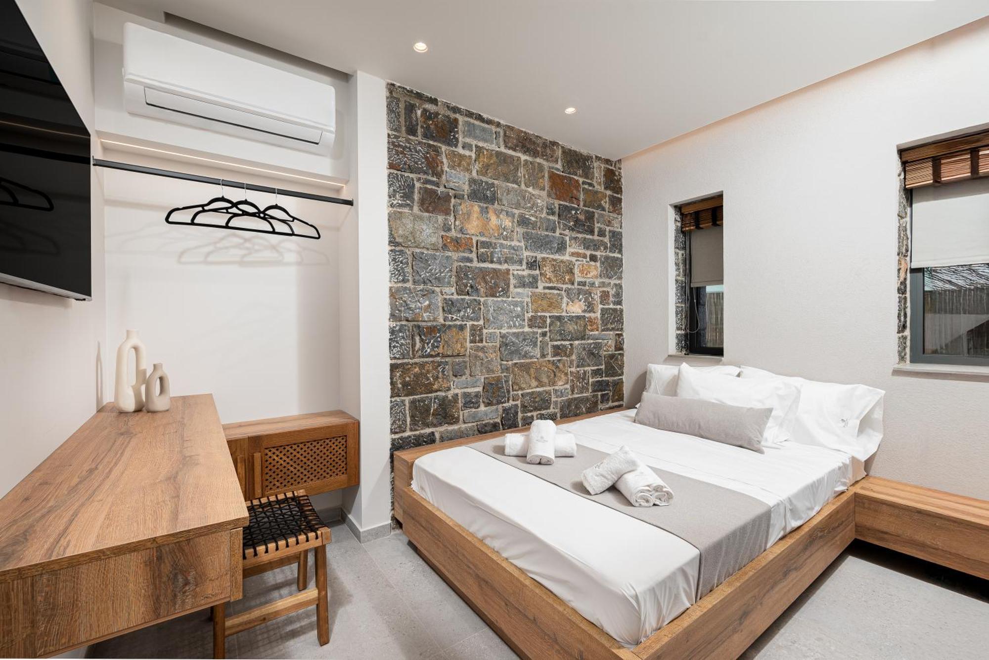 Petra Luxuria With Private Heated Pool