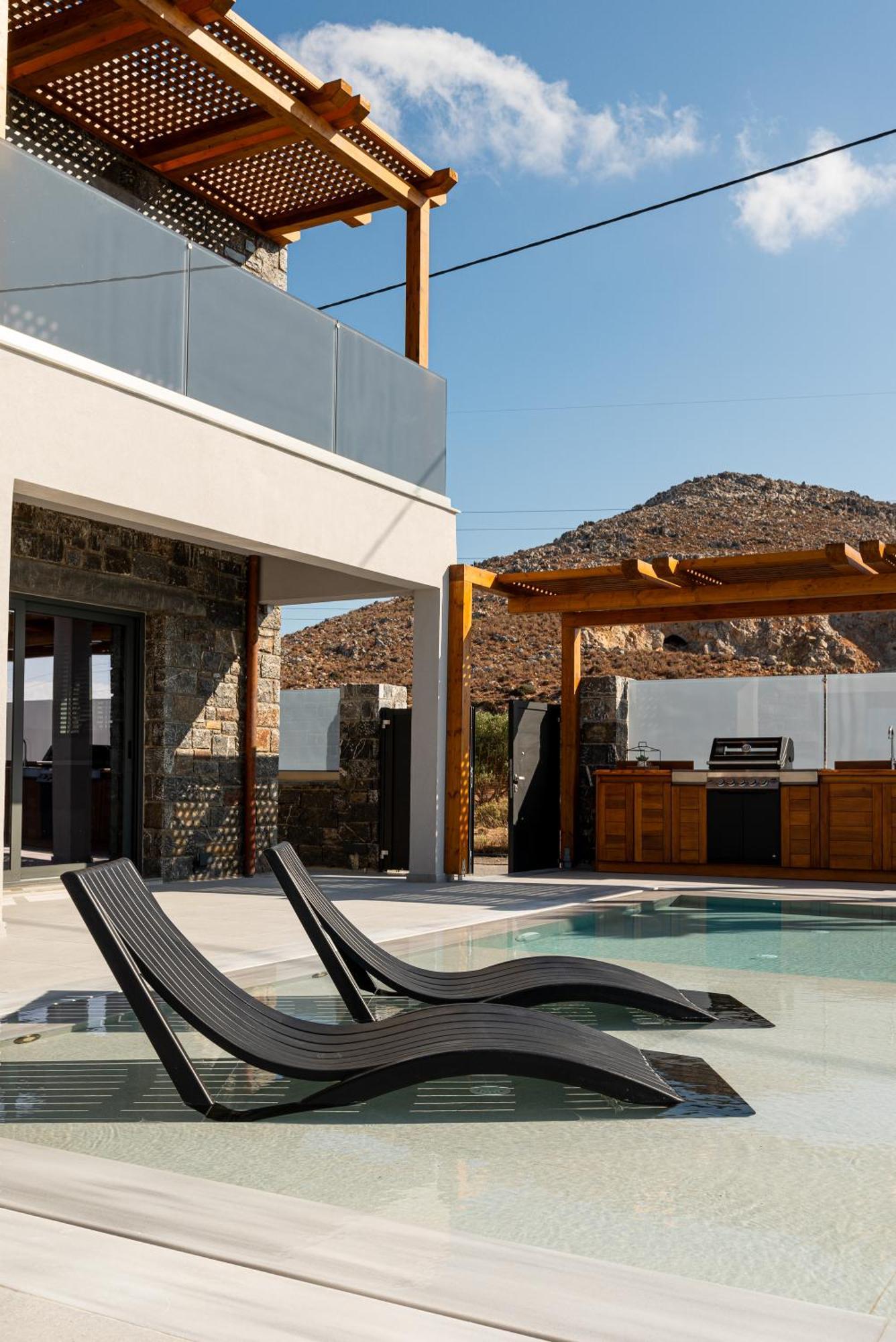 Petra Luxuria With Private Heated Pool