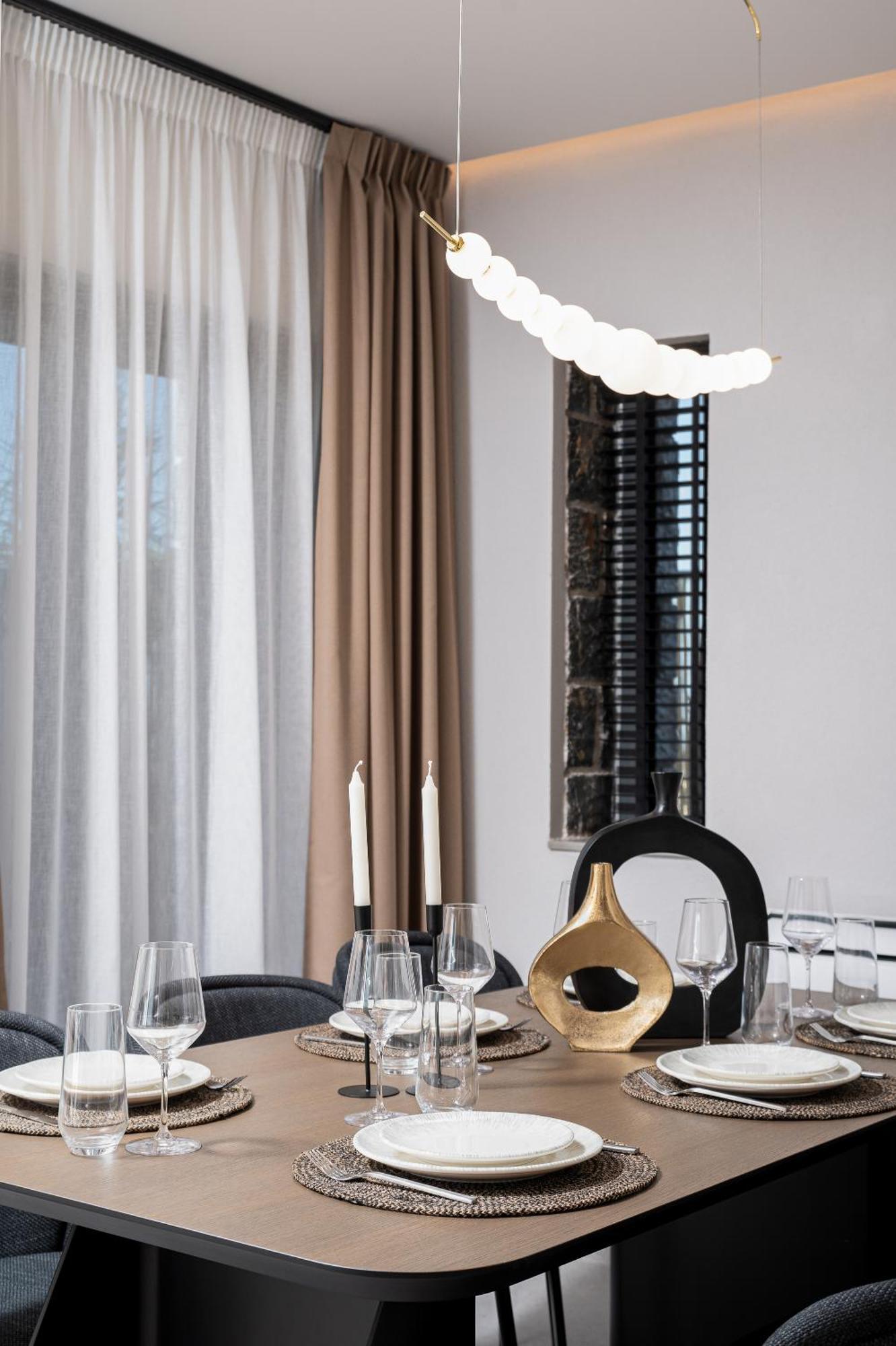 Villa Petra Luxuria With Private Heated Pool *
