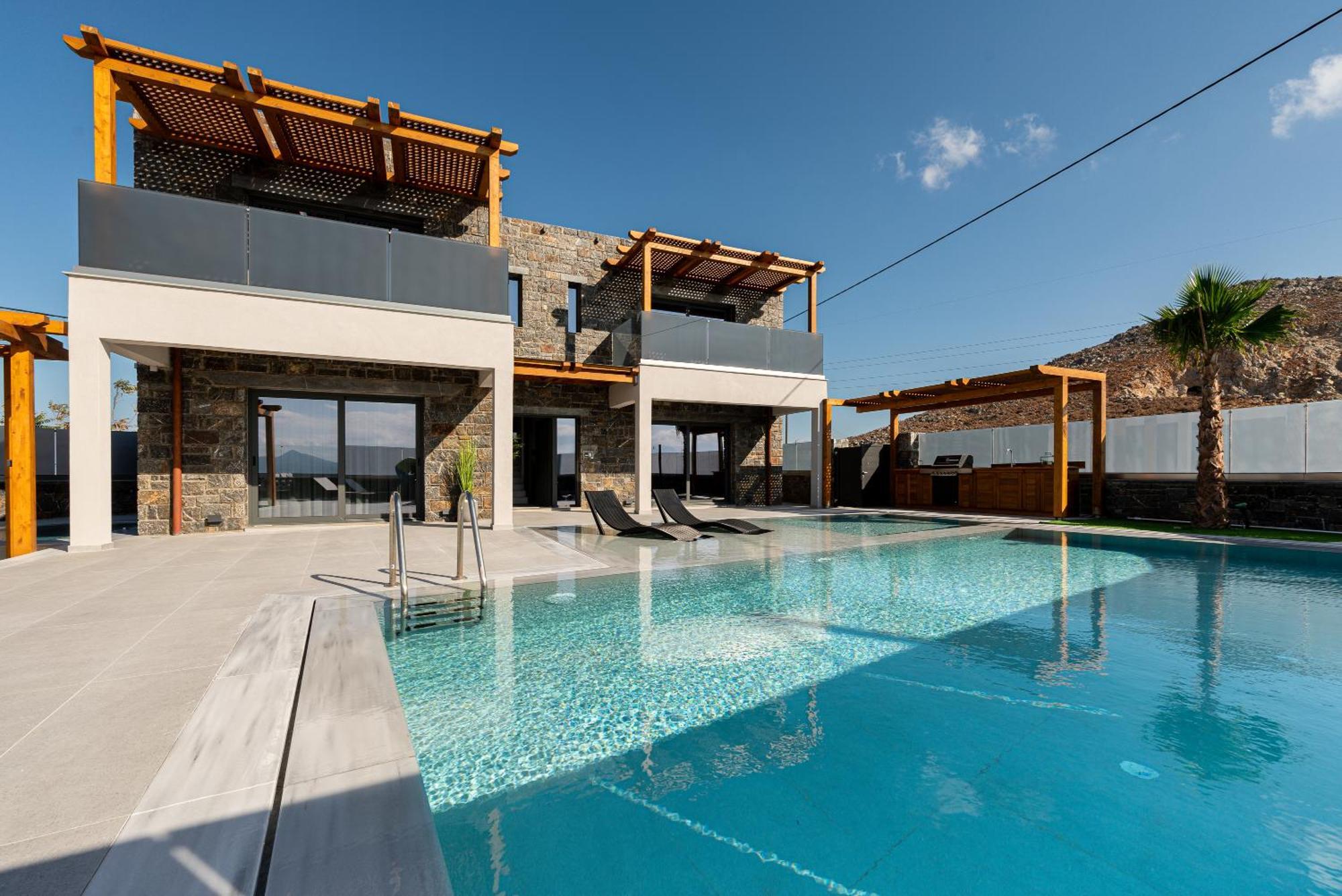 Petra Luxuria With Private Heated Pool Villa